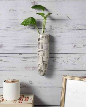 Multi-Tone Wall Pot